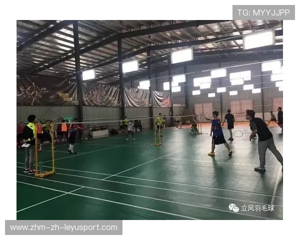 国际羽毛球巡回赛在赛事中加强对未成年选手的保护与休息安排保障成长